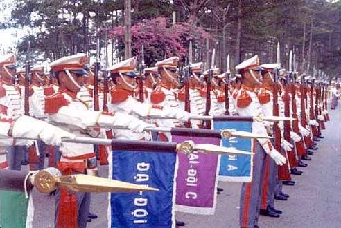 Sinh Viên Sĩ Quan Đà Lạt - Trần Hoài Việt
