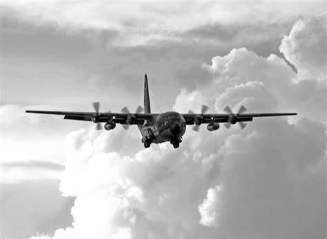Chìm Vào Chân Mây - ĐQV. C130/435