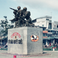 Còn bao nhiêu lần nữa. - Hai Hùng SG